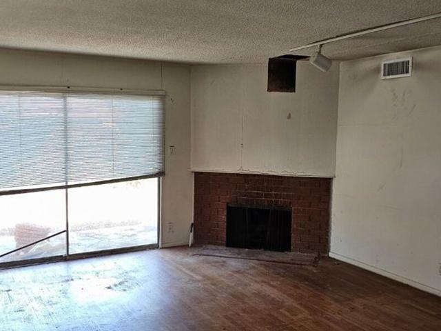 3221 W 155th Street