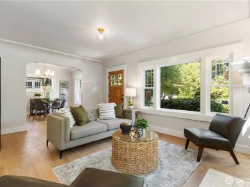 3221 36th Ave S, Seattle, WA 98144 | MLS #2502