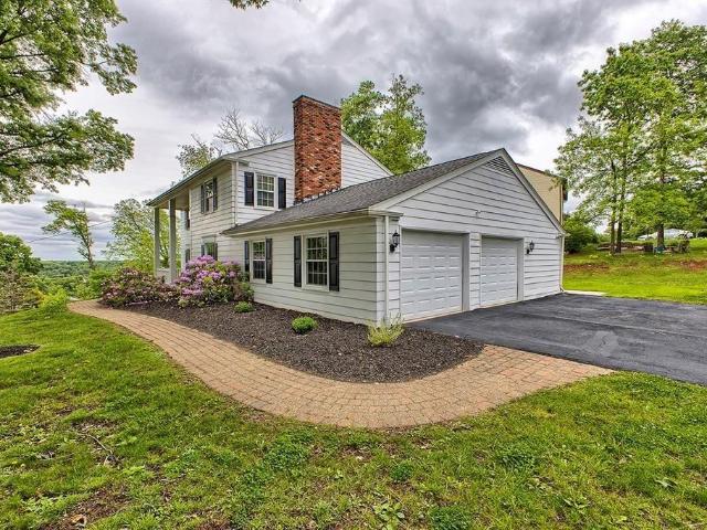 3222 Ridgeway Road