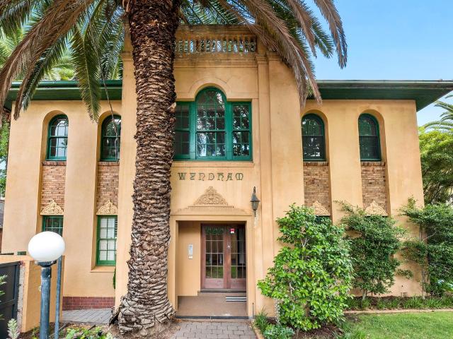 3/222 Walsh Road, Toorak