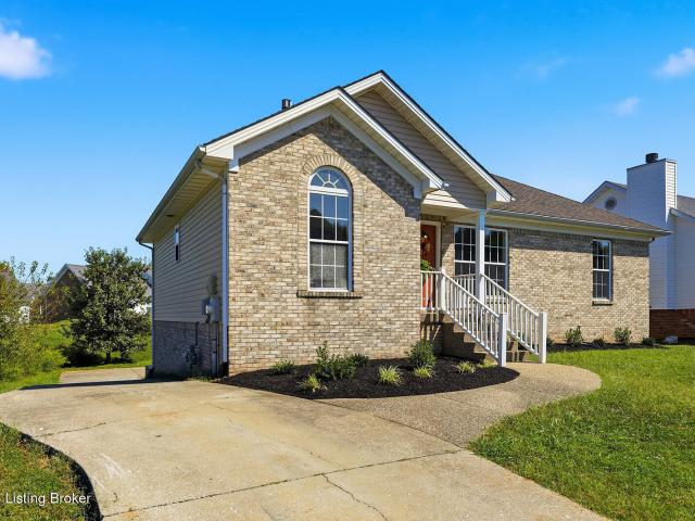 3223 Squire Cir