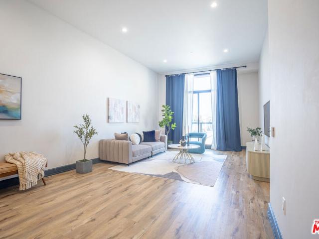 3223 W 6th Street 205