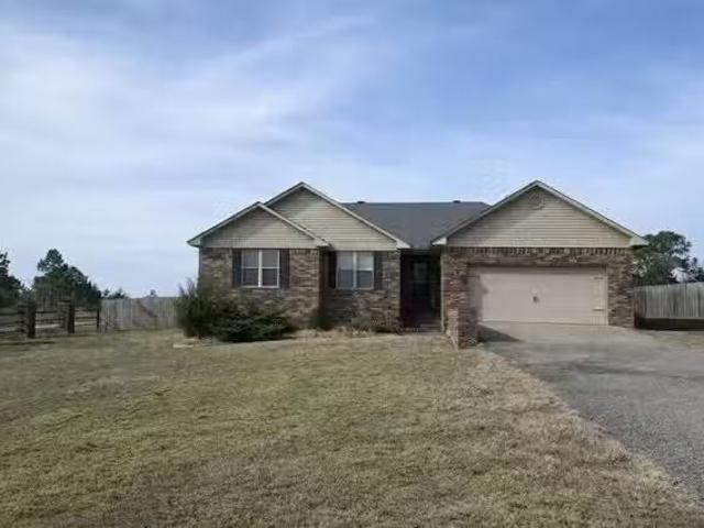 322 CRESTPOINTE DR, RUSSELLVILLE, AR 72802