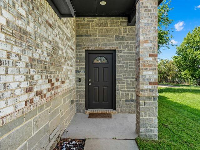 322 E Walnut Street
