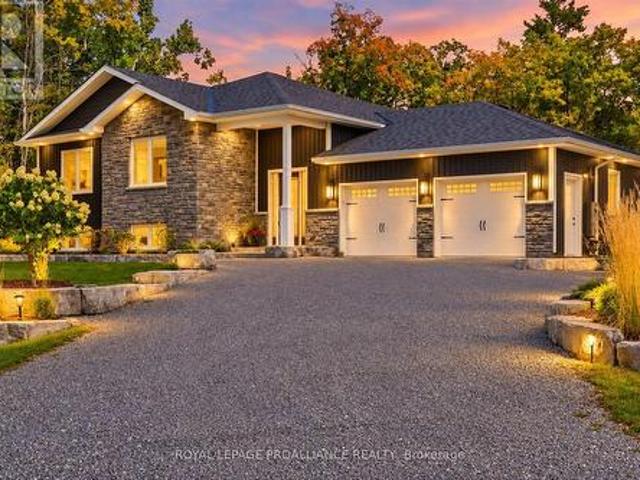322 Elbow Point Road, Trent Lakes, ON, K0L 1J0 house for sale | Listing ID X13820 | Royal LePage