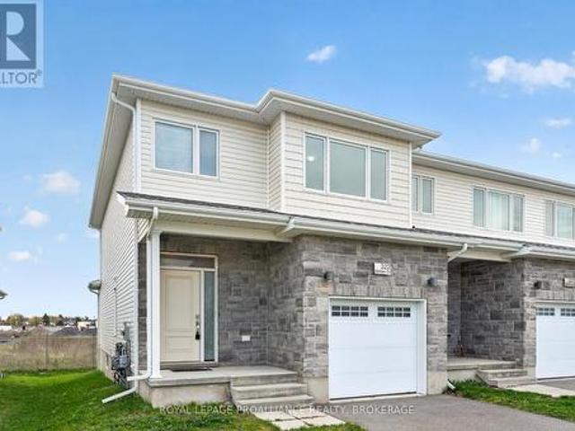 322 Holden Street, Kingston City Northwest, ON, K7P 0M4 house for sale | Listing ID X13571 | Royal LePage