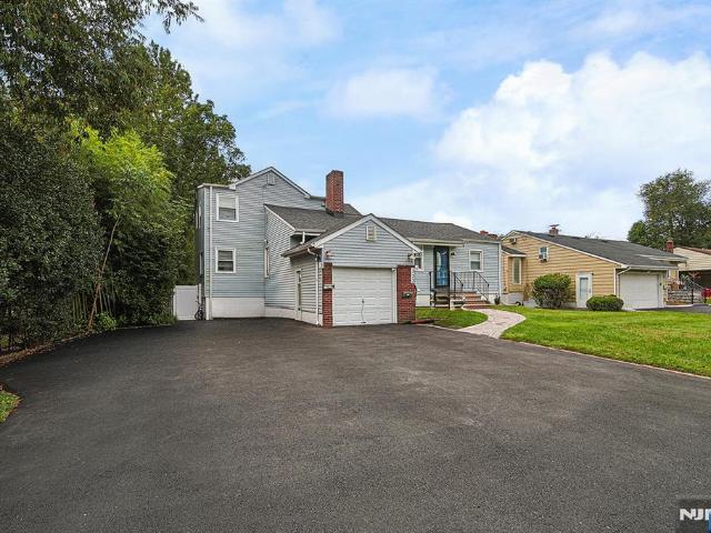 322 Hickory Avenue