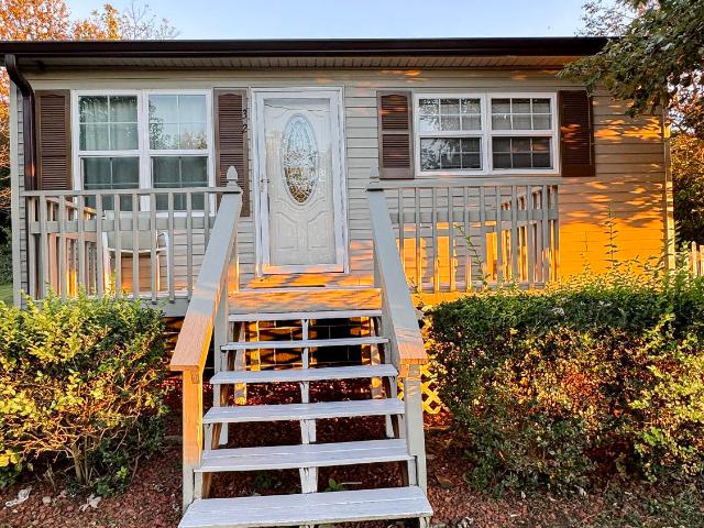 322 Leonard Street