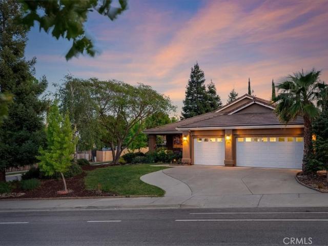 322 Montebello Oaks