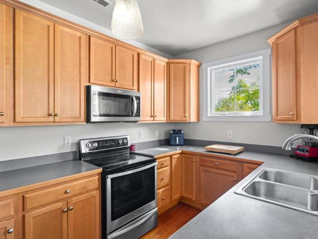 322 Marquette Ct