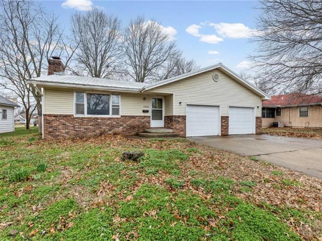 322 N 3rd Street