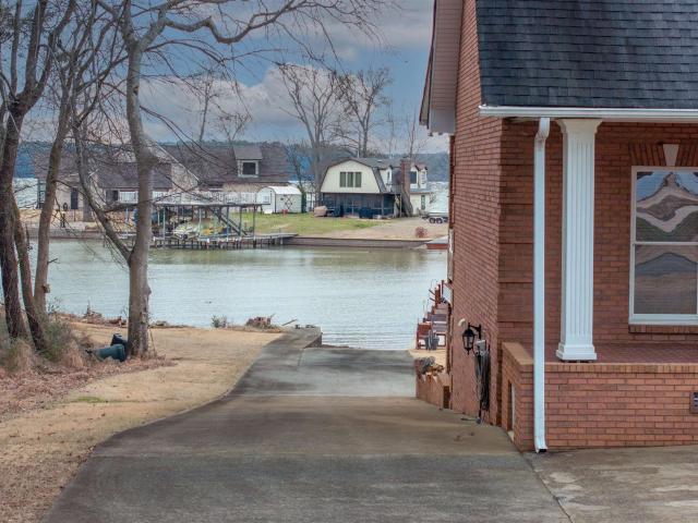 322 Reynolds Dr