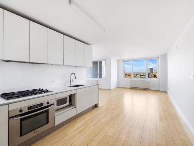 322 West 57th Street, New York, NY