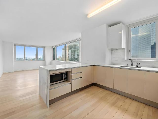 322 West 57th Street, New York, NY