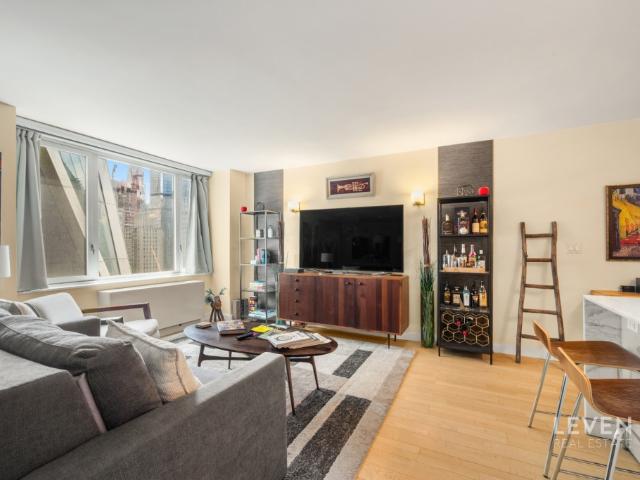 322 West 57th Street, New York, NY