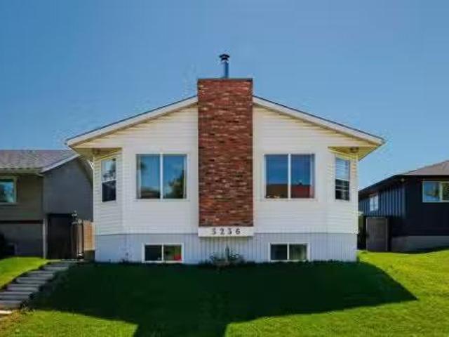 3236 Doverville Crescent Se, Calgary, AB, T2B 1T9 house for.