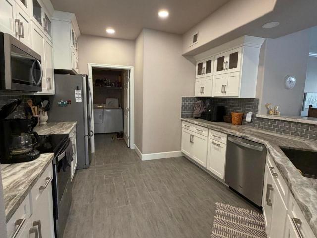 3236 E CHANDLER Boulevard # 1037