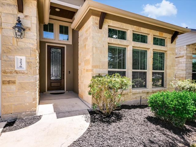 3236 Hidalgo Loop