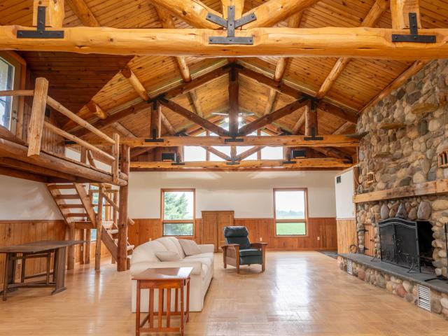 3237 W Wilderness Road