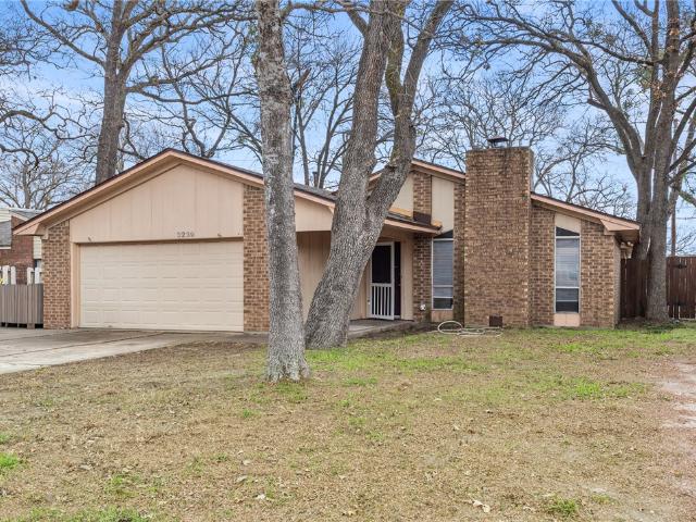 3239 Red Robin Loop