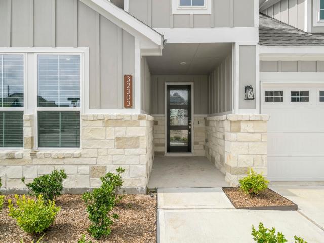 32303 Clouser Minnow Court