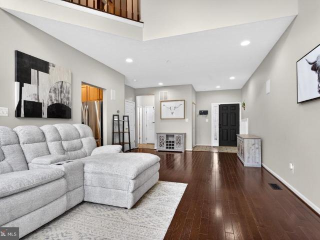 3230 Woodspring Drive