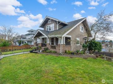 3231 Grand Ave, Everett, WA 98201 | MLS #2476