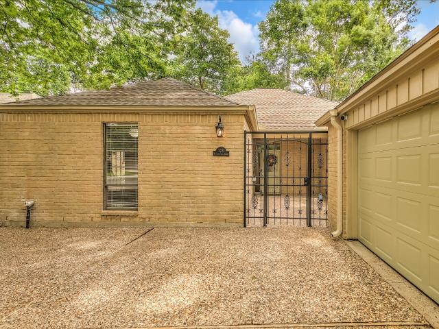 3231 Village Falls Court