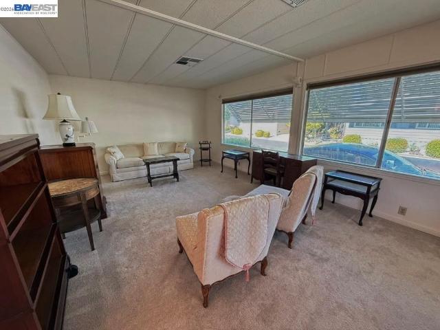 3231 Vineyard Ave 147