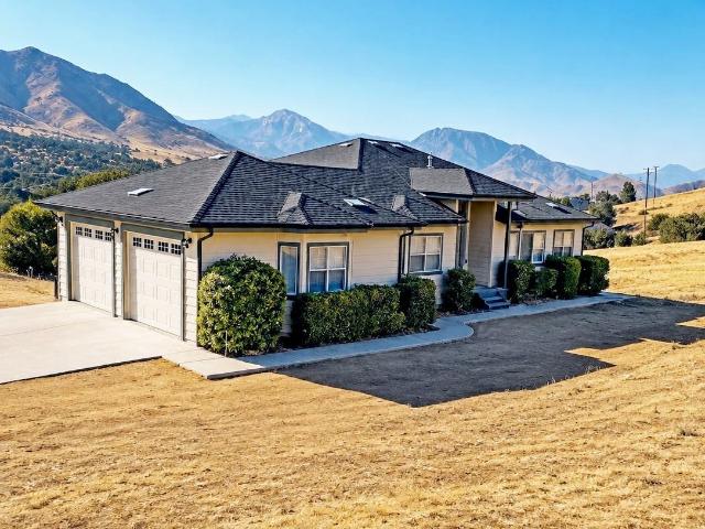 3233 Denise Street