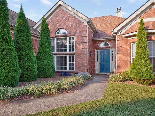 3233 Drayton Place