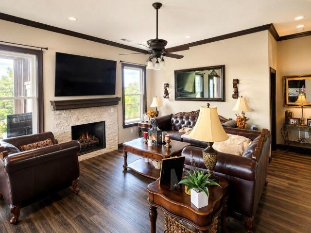 3233 Hahn Scott Road