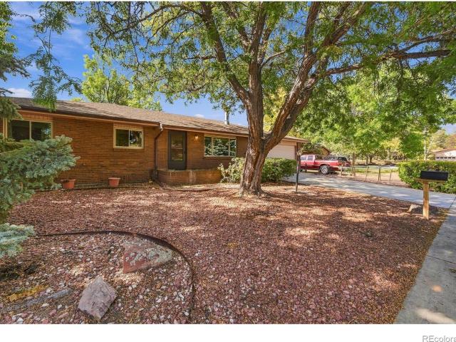 3233 Hawthorn Drive