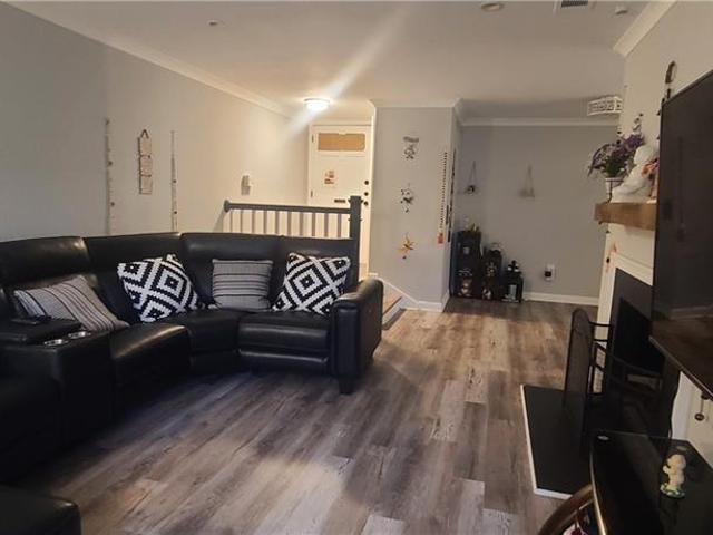 323 Gill Lane 12R