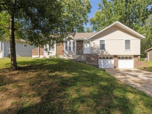 323 Gladstone Drive