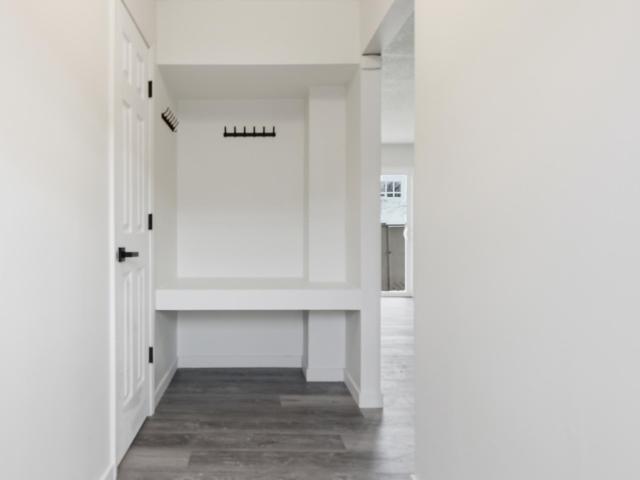 323 E 43rd Street
