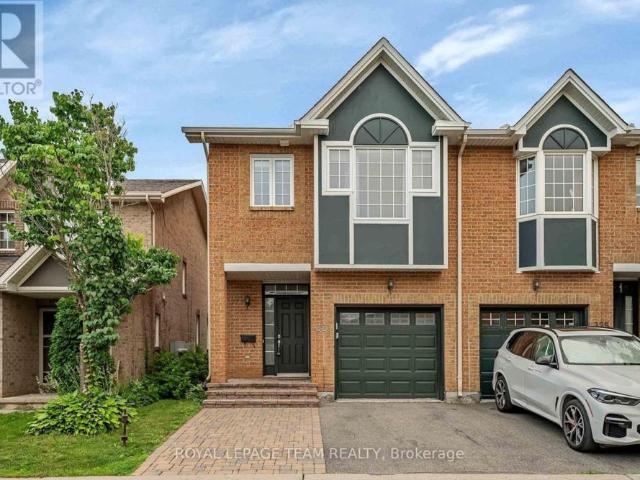 323 Freedom Private Ottawa, ON K1G6W3