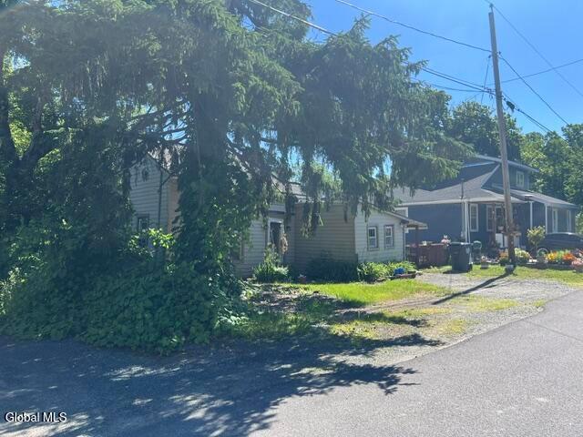 323 Oakhurst Street