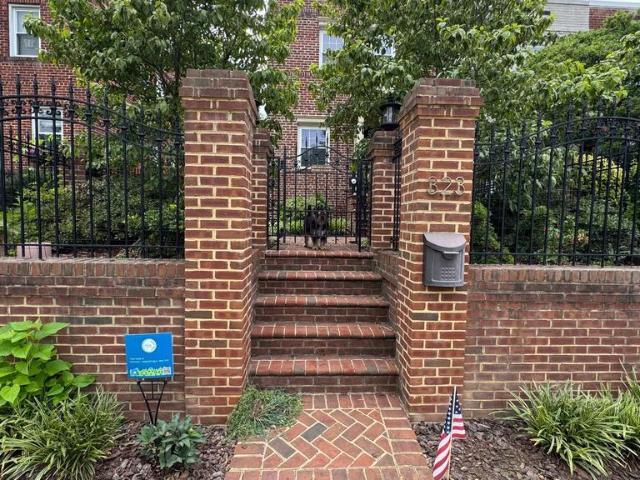 323 Mount Vernon Avenue