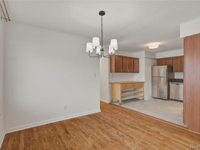 323 N Eton Street # 35C