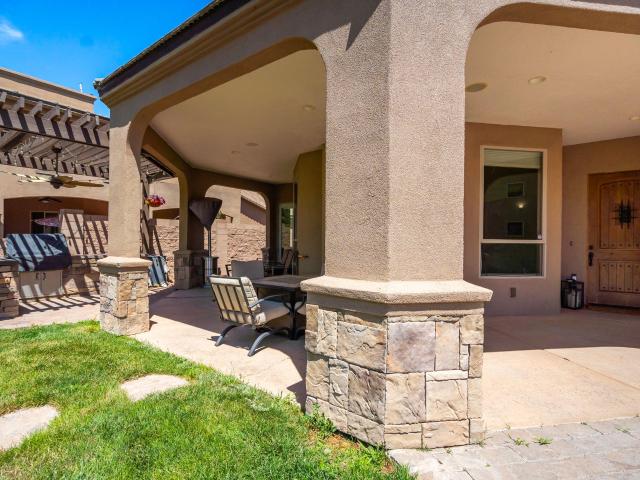 323 Nuevo Hacienda Lane NW