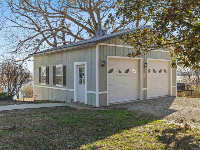 323 S 2nd Street