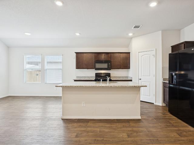 323 Shimmering Cv, San Marcos, TX 78666 | MLS #1362