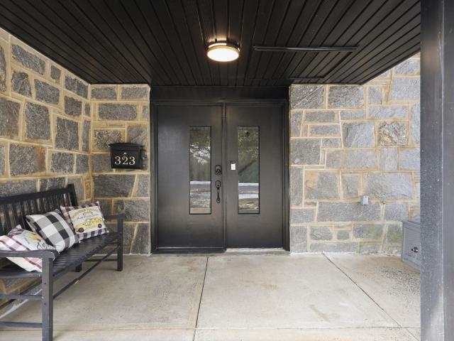 323 Parry Rd Road
