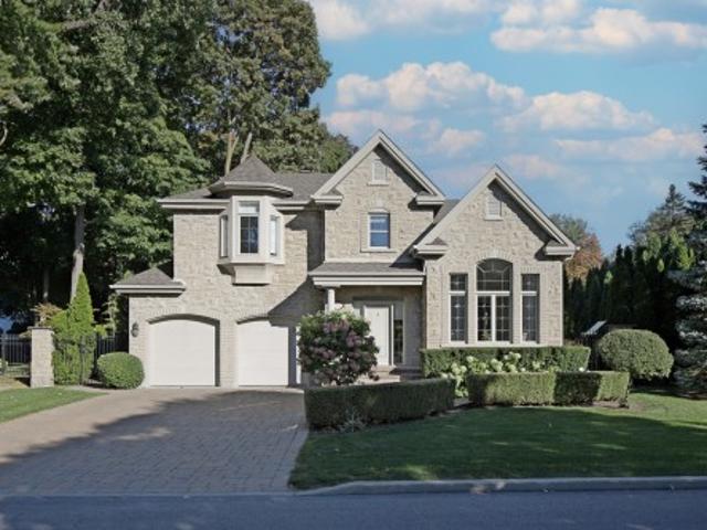 323 Rue James Shaw, Beaconsfield, QC, H9W 6G5 house for sale | Listing ID 15068 | Royal LePage