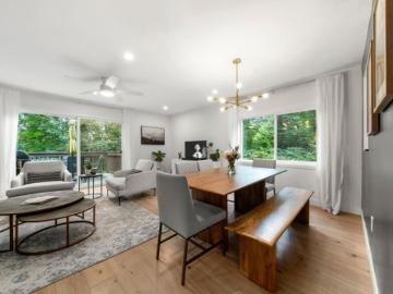 Greater Vancouver - Garden, Fireplace, Sauna
