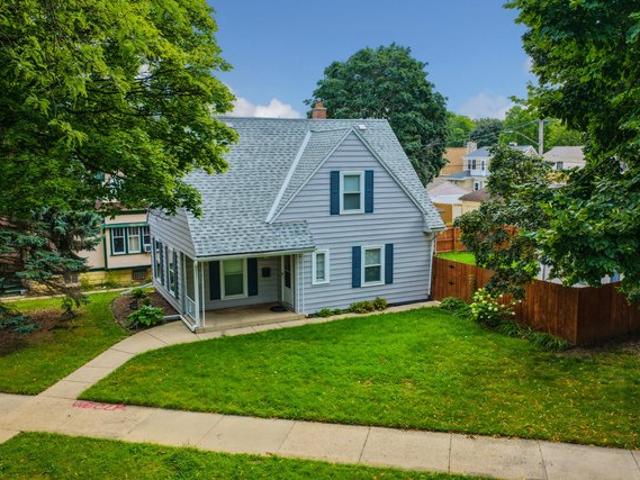 3244 N 58th St, Milwaukee, WI 53216