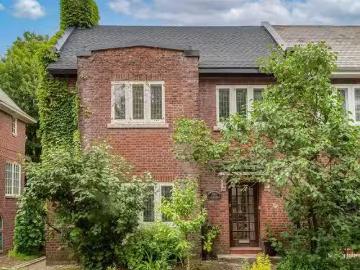 House for sale in T, Brossard - Garden
