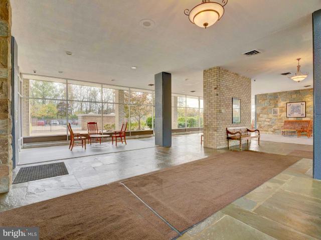 3245 Rio Dr, Unit 305, Falls Church, VA 22041 | MLS #VAFX2306