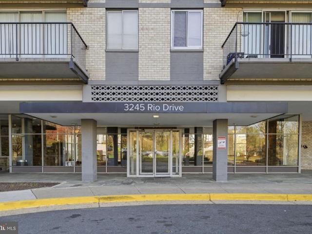3245 Rio Drive # 906